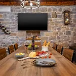 Vila Charming Perina With Private Heated Pool *