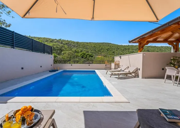 Вилла Charming Perina With Private Heated Pool Tugare