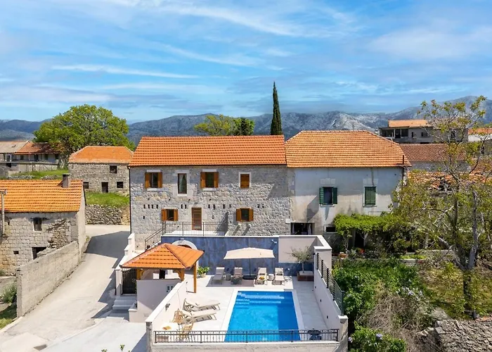 Вилла Charming Perina With Private Heated Pool Tugare