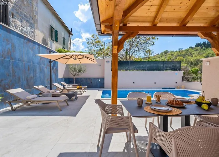 Charming Perina With Private Heated Pool Вилла