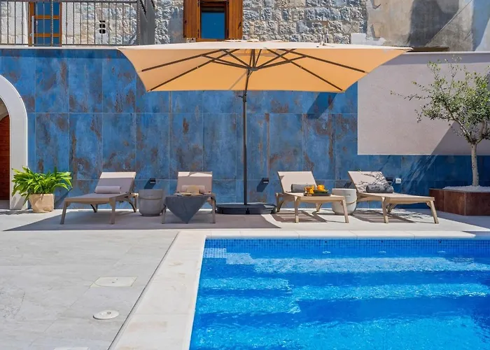 Charming Perina With Private Heated Pool Вилла Tugare