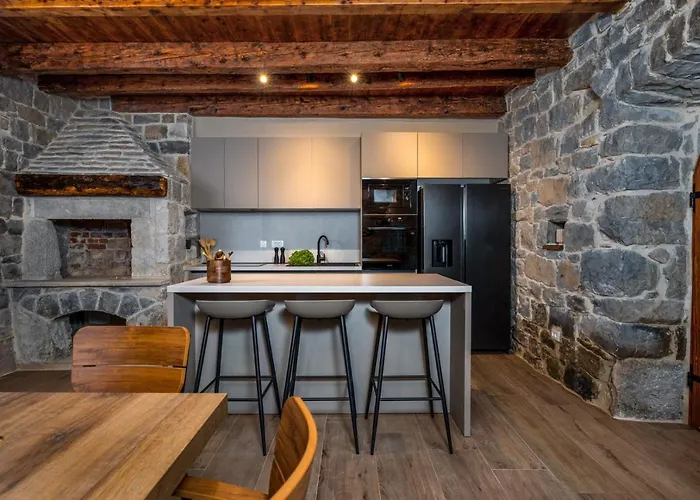 Charming Perina With Private Heated Pool * Tugare