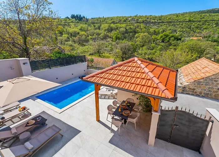 Вилла Charming Perina With Private Heated Pool
