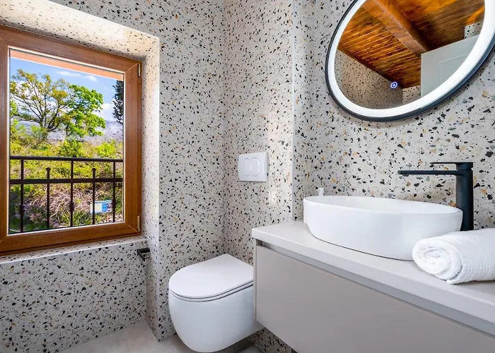 Charming Perina With Private Heated Pool *