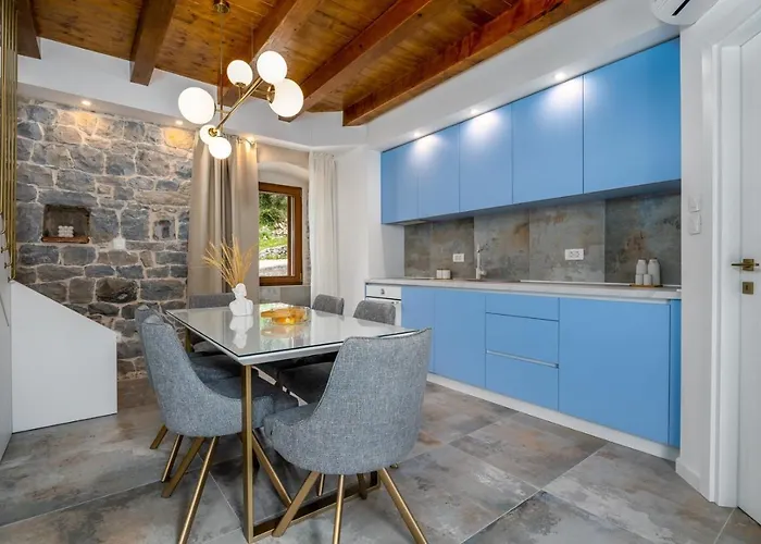 Charming Perina With Private Heated Pool