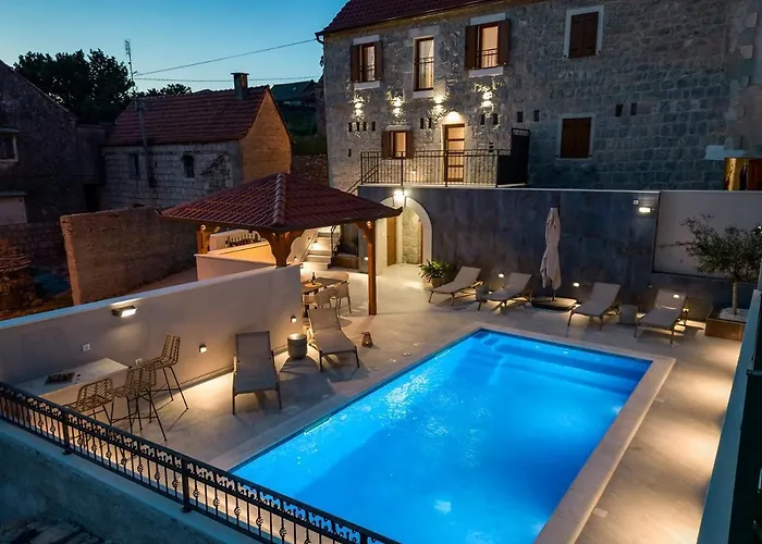 Вилла Charming Perina With Private Heated Pool
