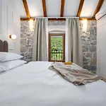 Charming Perina With Private Heated Pool Villa Tugare