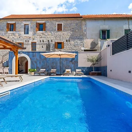 Villa New! Charming Perina With Private Heated Pool Tugare