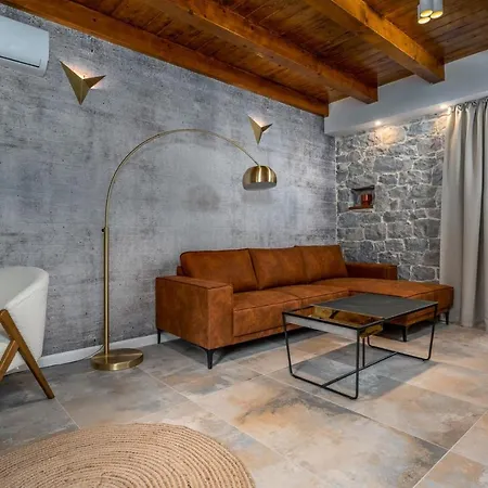 Villa New! Charming Perina With Private Heated Pool Tugare