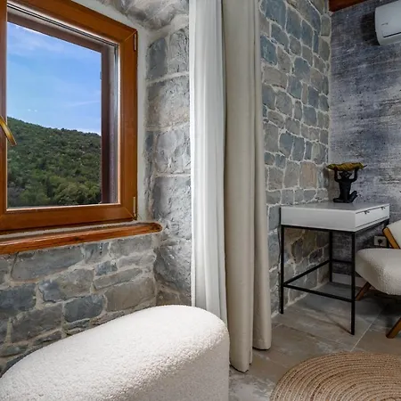 Charming Perina With Private Heated Pool *