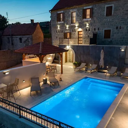 Villa Charming Perina With Private Heated Pool